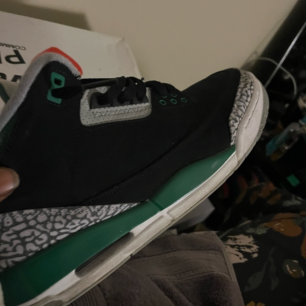 OG JORDAN 3. USED LIGHTLY W BOX
